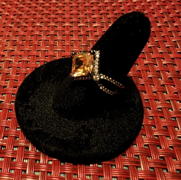 Apricot Diamante & Silver Halo Ring-FINAL PRICE - Picture 5 of 13